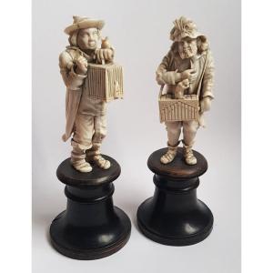 Pair Of 18th Century Carved Ivory Or Bone Vagabonds German School?