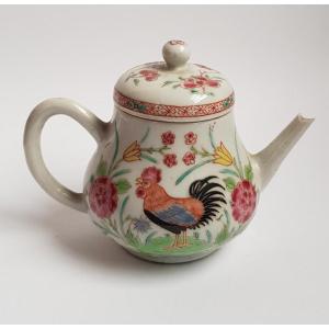 18th Century Chinese Famille Rose Qianlong Porcelain Teapot