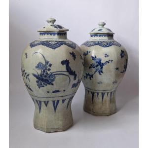 A Pair Of Chinese Blue And White Porcelain Jars From The Hatcher Cargo C.1643