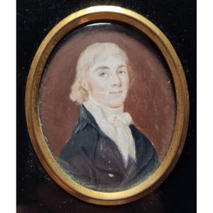 English School, Circa 1790 Portrait Miniature Of A Gentleman
