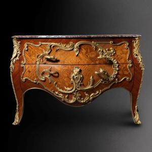 Commode Napoléon III Aux Salamandres. 