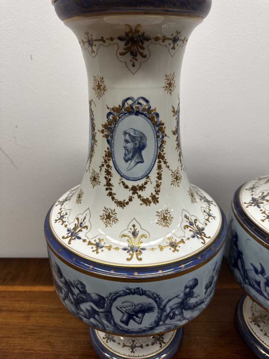 Paire de grands vases en porcelaine de France – Style Louis XVI – Fin XIXe siècle-photo-3