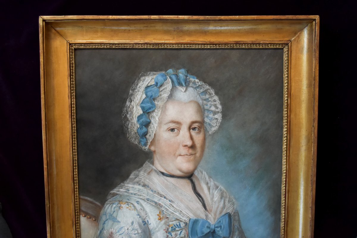 French School 18th Century - Portrait Of A Quebec Woman-photo-4