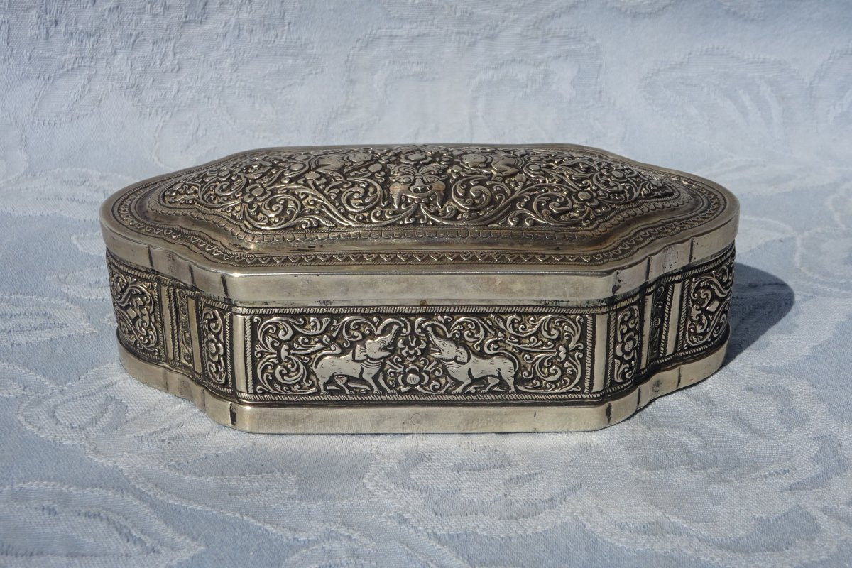 Antique 19th Century Silver Sri Lankan Tobacco Box -photo-1