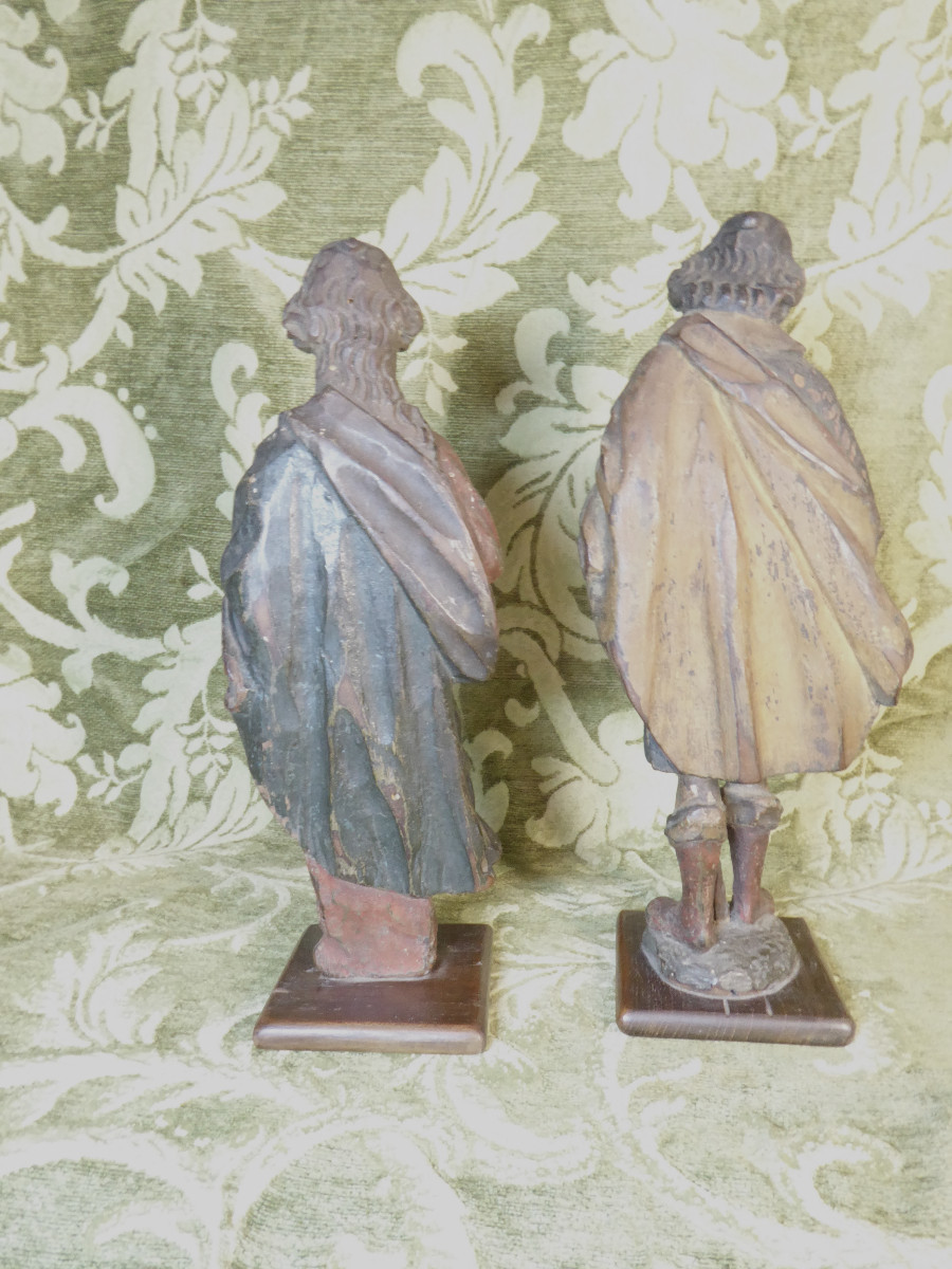 Paire de statuettes religieuses en bois polychrome sculpté, autrichienne (XVIIe siècle)-photo-2