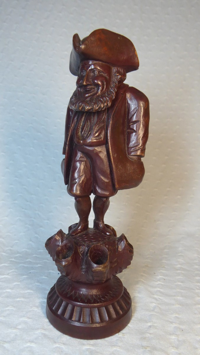 A Man In A Tricorn Hat, Pyrogene, Souvenir Craft – Fontainebleau Circa 1850-1880