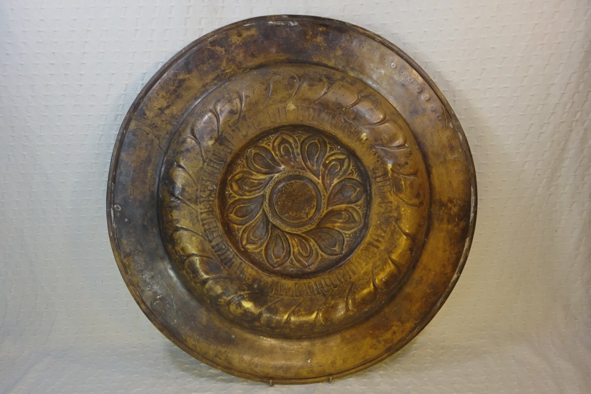 Plat à aumônes de Nuremberg, XVIe siècle.-photo-3
