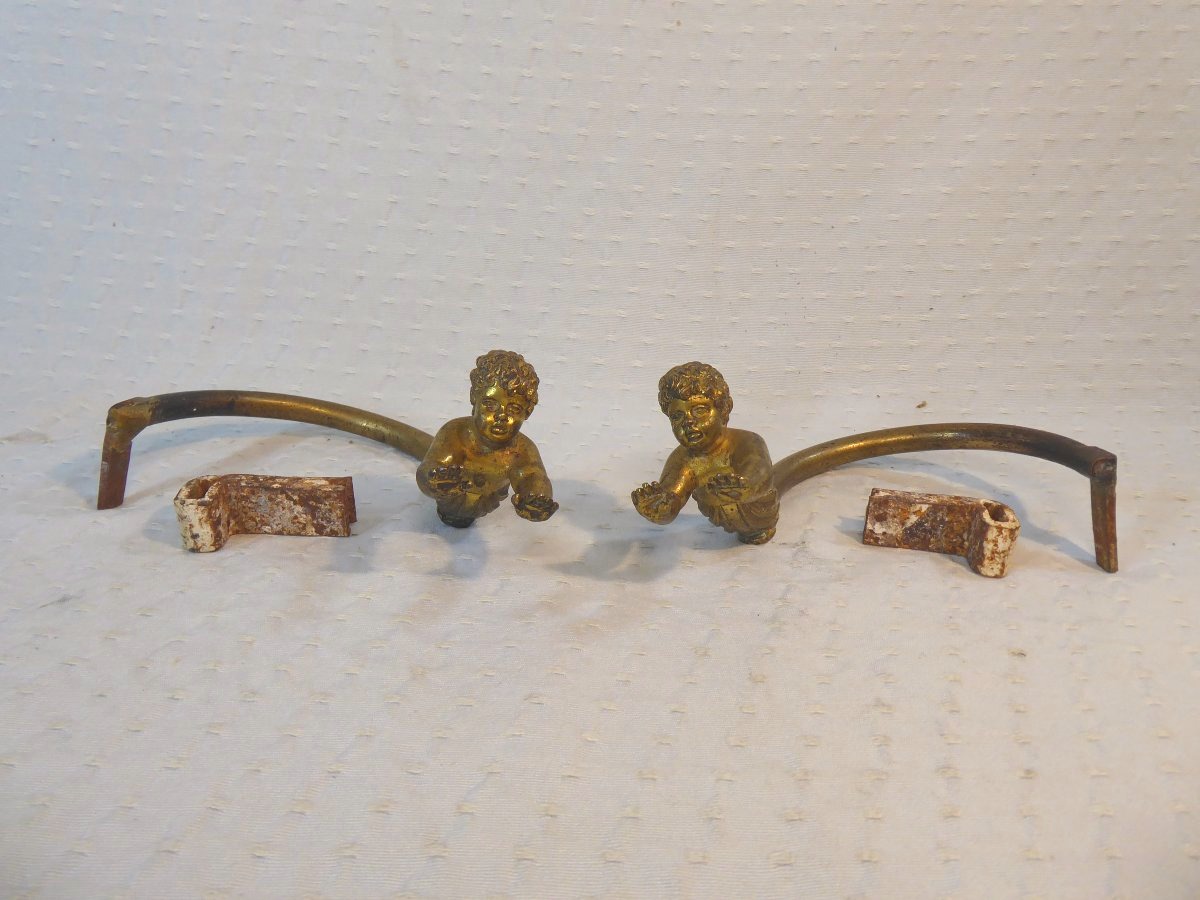 Pair Of Gilded Bronze Curtain Tiebacks Decorated With Putti-photo-2
