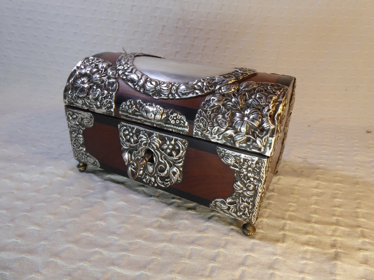 Coffret d'époque coloniale espagnole à garnitures en argent (XVIIIe-)
