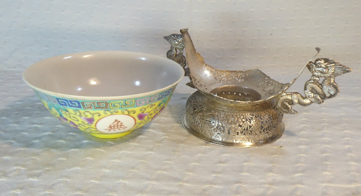 A Chinese Porcelain Bowl With A Yellow Bottom, Known As An “anniversary” Bowl, On A Silver Stand Decorated With-photo-1