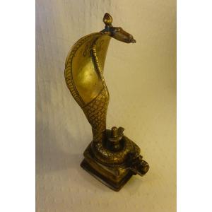 Indian Bronze Representing A Naga With The Linga Of Shiva And His Assistant Nandi, 17th Or 18th Century
