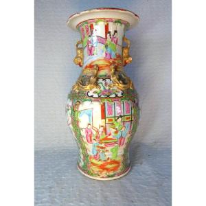 Large 19th-century “famille Rose” Vase