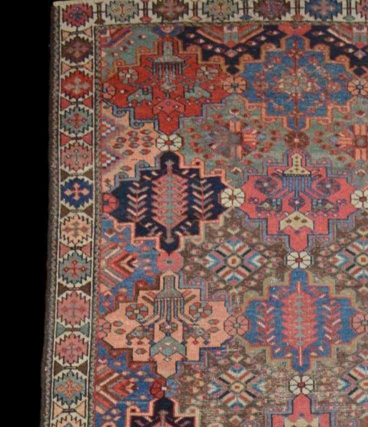 Tapis ancien, famille des Bakhtiar, 136 x 200 cm, laine nouée main, Iran milieu du XXème Siècle-photo-3