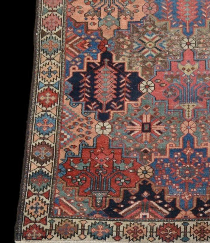 Tapis ancien, famille des Bakhtiar, 136 x 200 cm, laine nouée main, Iran milieu du XXème Siècle-photo-2