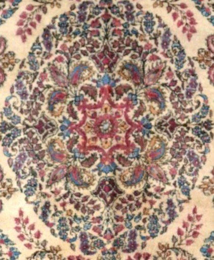 Tapis Persan Kirman, 117 x 210 cm en laine kork nouée main, Iran, botehs et médaillon vers1970-photo-4