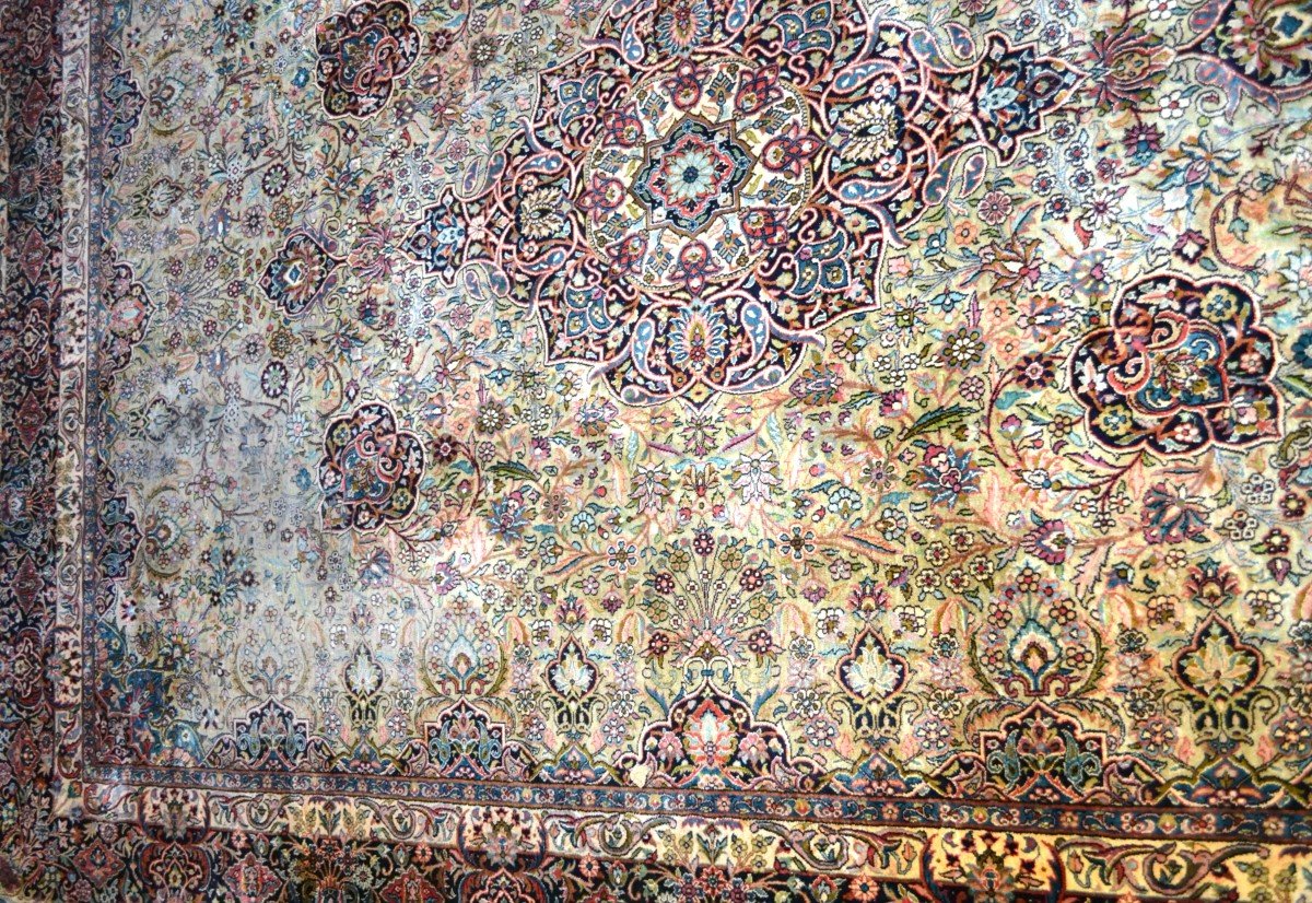 Tapis soie du Cachemire, 236 cm x 330 cm, soie nouée main vers 1970, Cachemire, nord de l'Inde-photo-4