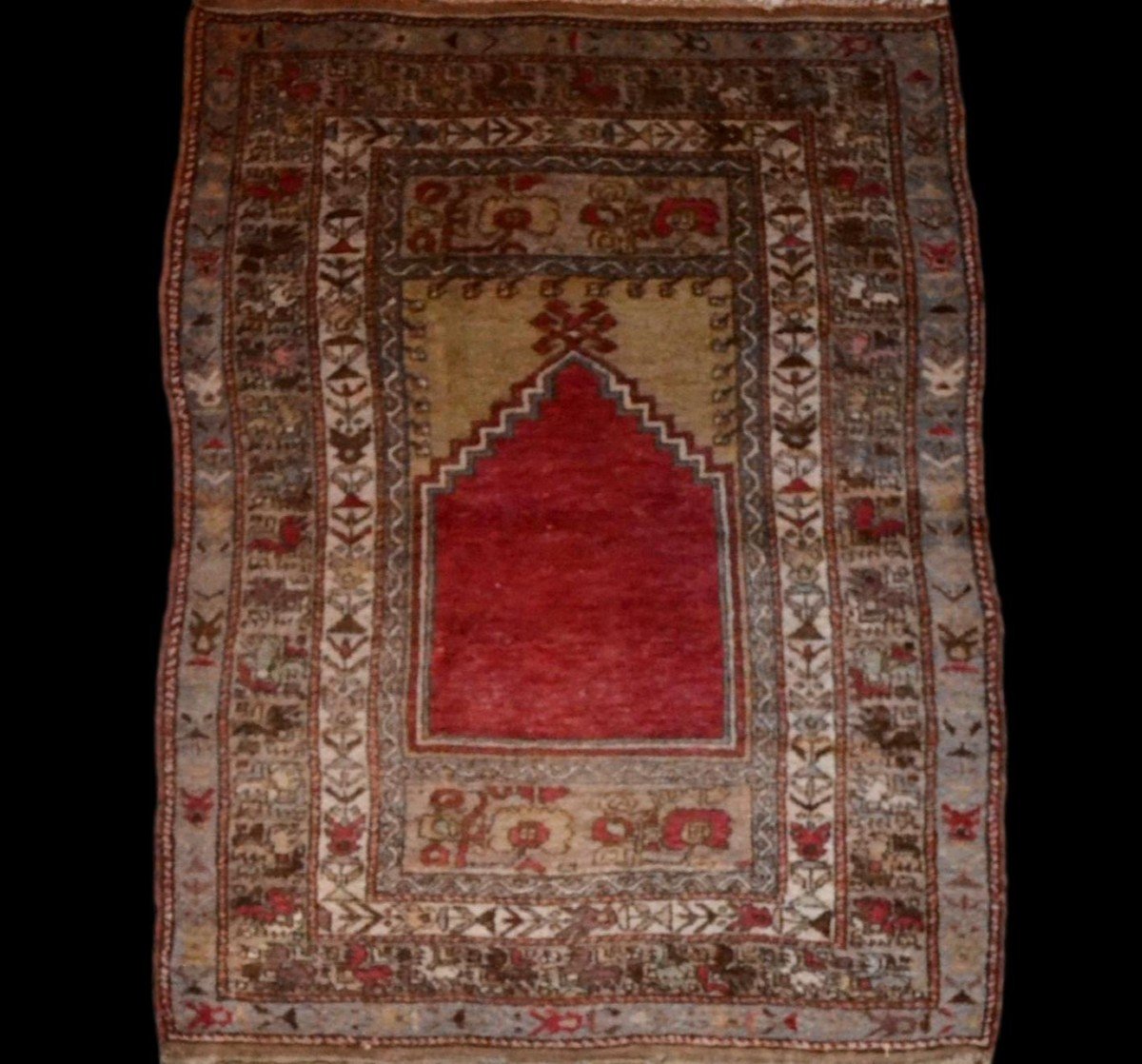 Obruk Rug, Yuruk Tribe, 133 X 174 Cm, Hand-knotted Wool On Wool Circa 1900, Konya Region