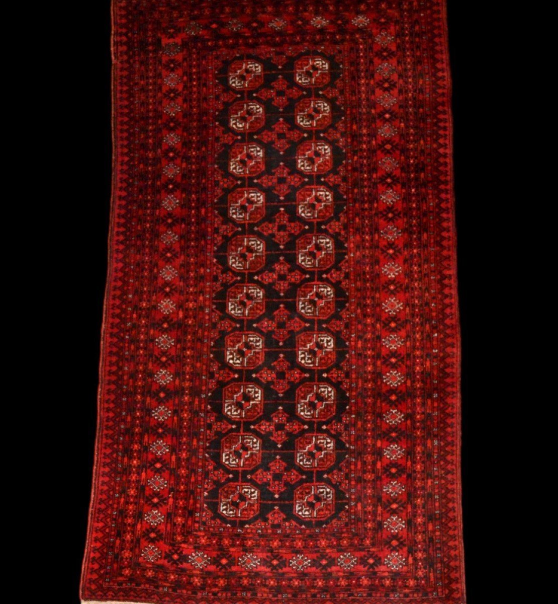 Tapis Afghan, 100 cm x 192 cm, laine nouée main en Afghanistan vers 1970, parfait état