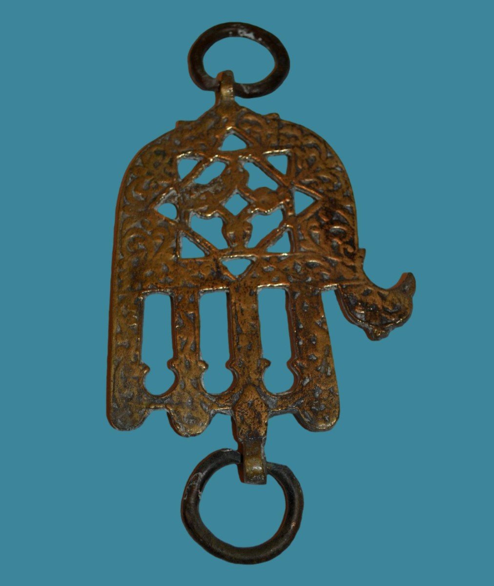 Heurtoir de porte, Hamsa, bronze doré, Fez, Maroc début du XXème siècle