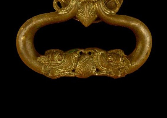 Heurtoir de porte en bronze doré, fortement décoré, Inde ou Tibet du début du XXème siècle-photo-3