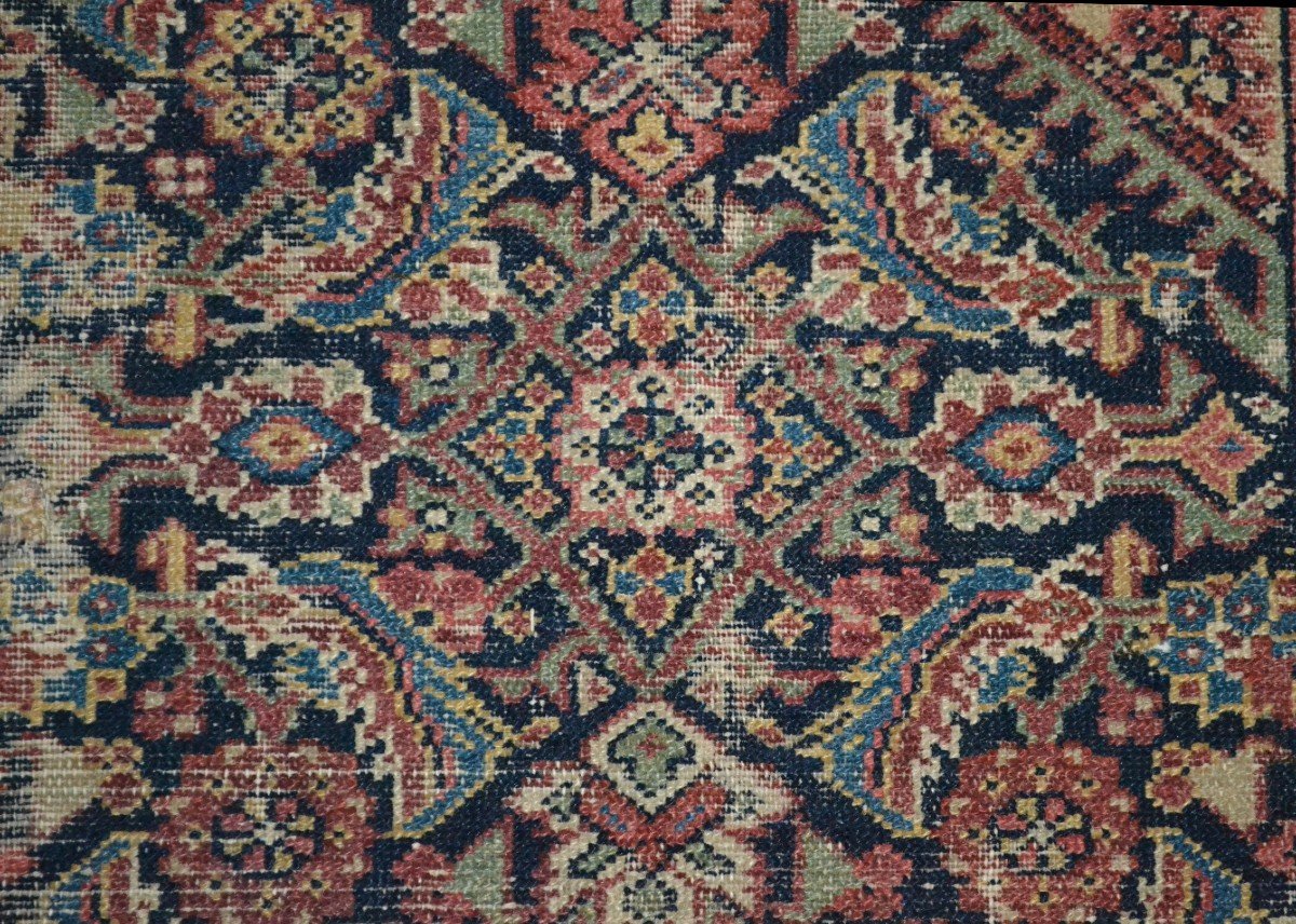 Old Ferahan, Rare 18th Century Fragment, 127 X 146 Cm, Hand-knotted Wool, Persia, Good Condition-photo-1