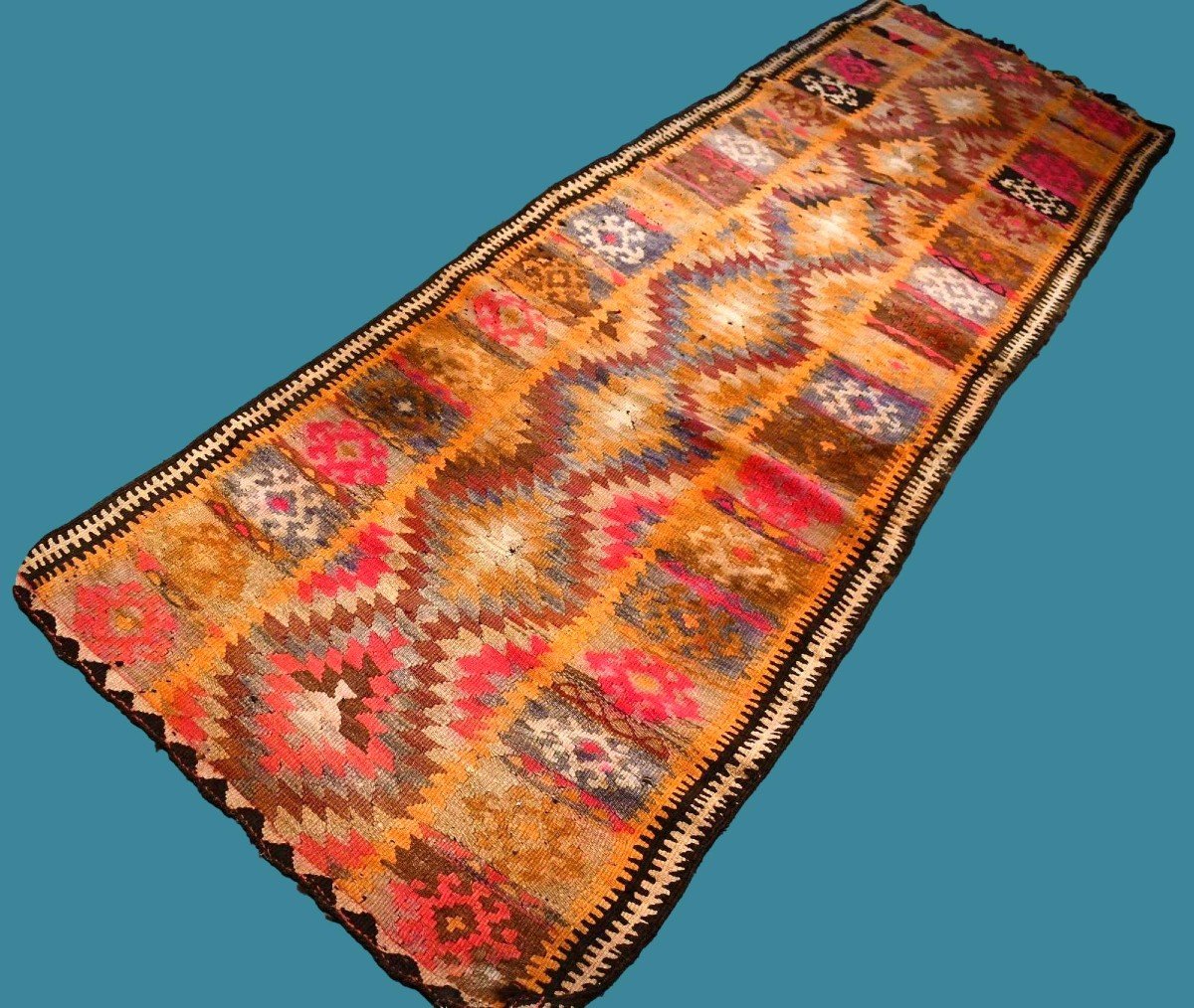 Kurdish Herki Carpet-gallery, 100 Cm X 303 Cm, Hand-woven Wool, Anatolia Or Iraq, Early 20th Century-photo-2