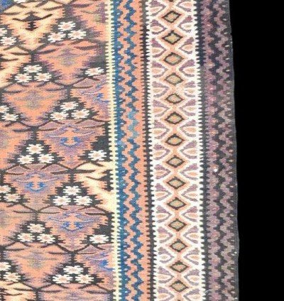 Important Kilim, Mid-twentieth Century, 118 Cm X 460 Cm, Hand-woven Wool, Iran, In Very Good Condition-photo-5
