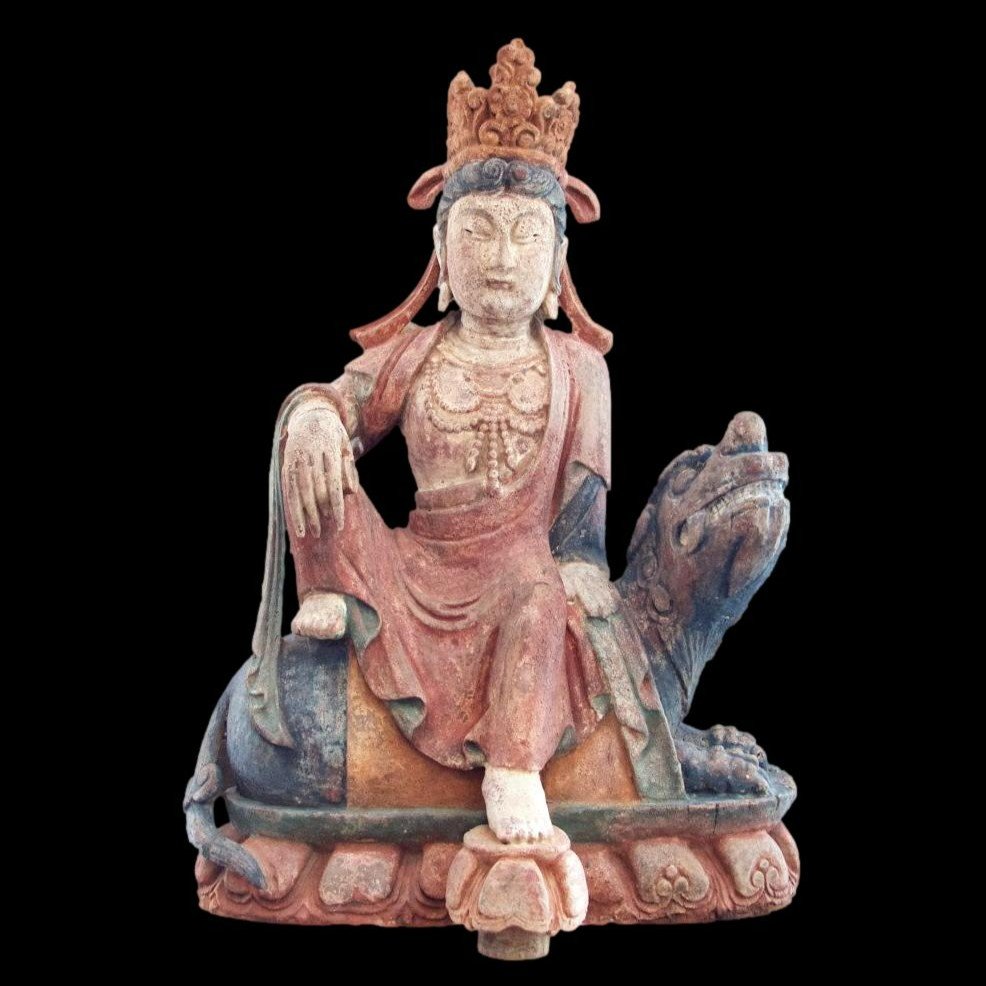 Chine, importante, Ht 64,5 cm,  Bodhisattva Guan Yin en bois sculpté polychrome XVIII-XIXème 
