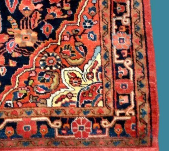 Malayer, Persian, Floral Decoration, 123 X 203 Cm, Hand-knotted Wool Circa 1970 In Iran, Very Good Condition-photo-3