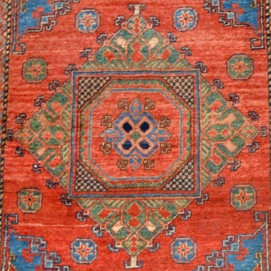 Kazak, 125 cm x 175 cm, laine nouée main en Anatolie ou Géorgie vers 1970, parfait état-photo-1