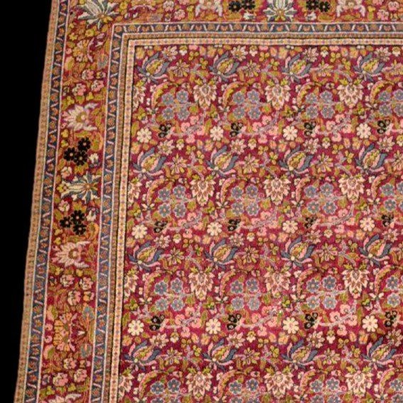 Old Floral Kirman, 139 X 216 Cm, Hand-knotted Wool In Persia, Iran, Late 19th And Early 20th Centuries-photo-1