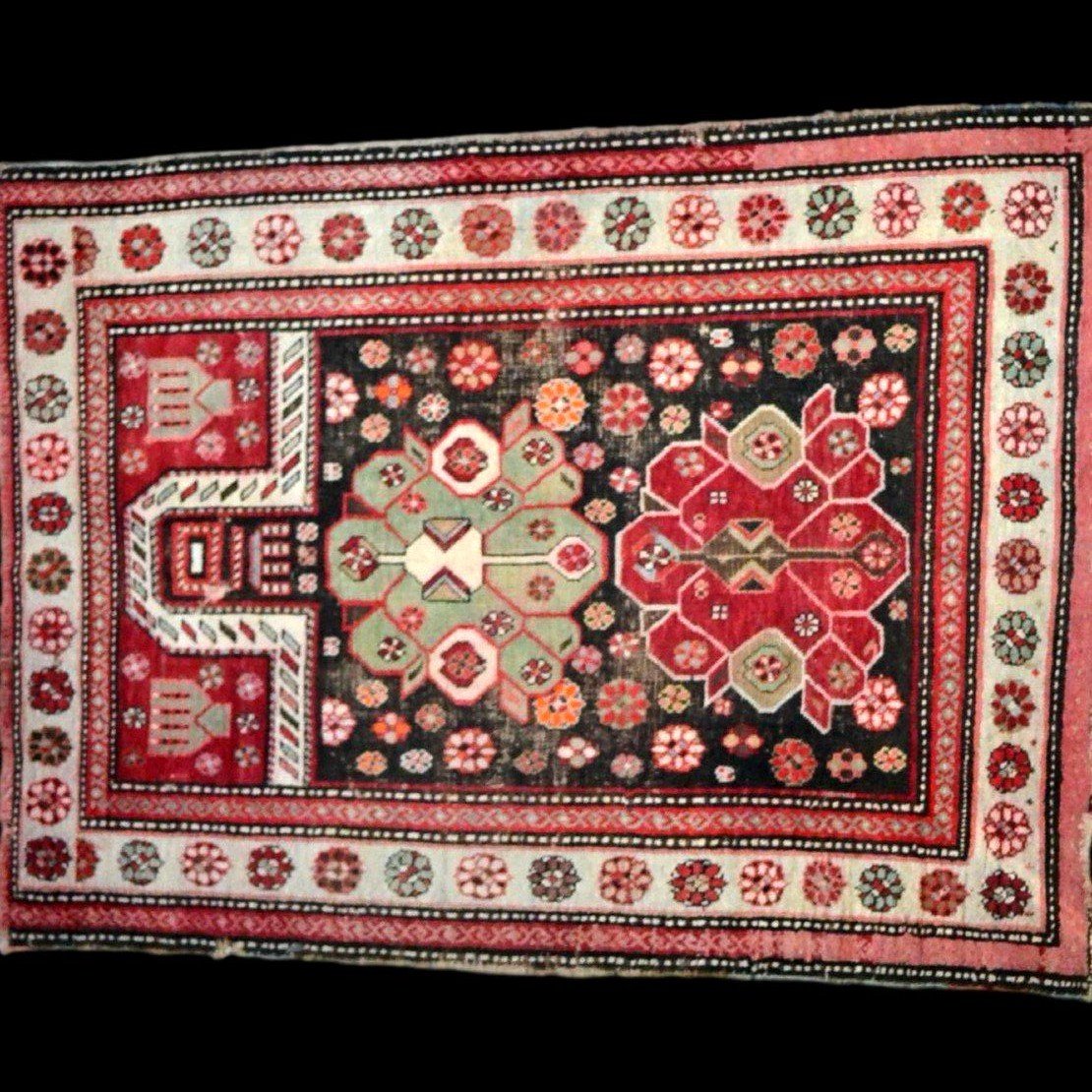 Kazak de prière ancien, 113 cm x 152 cm, laine nouée main au Caucase au milieu du XIXème siècle-photo-4