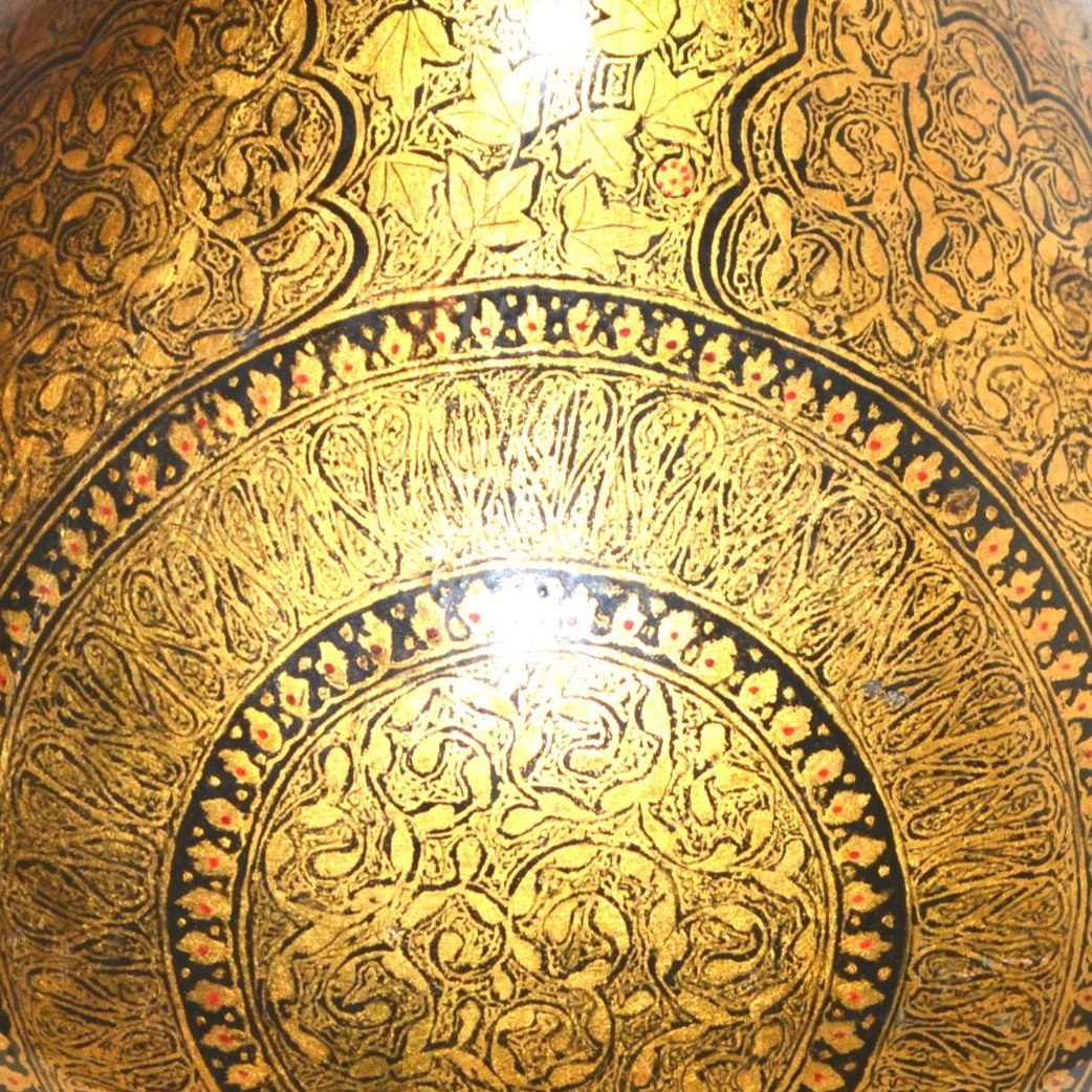 Papier maché, grand vase peint à la main, origine Cachemire, décor oriental vers1960-1970