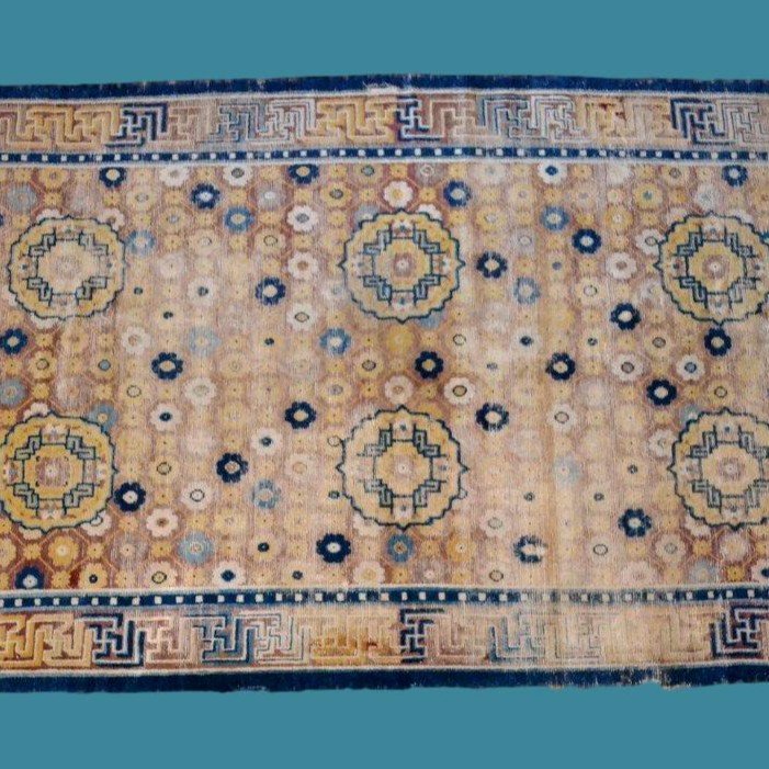 Old Kashgar, 162 X 302 Cm, Hand-knotted Wool In Eastern Turkestan, Late 18th - Early 19th Century-photo-2
