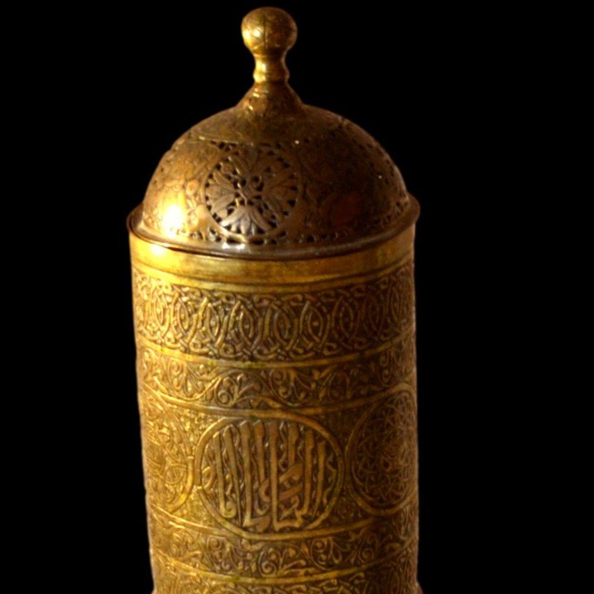 Pair Of Large Incense Burners, Chiseled & Openwork Brass, Persia, Iran, Under Kadjar Dynasty-photo-5