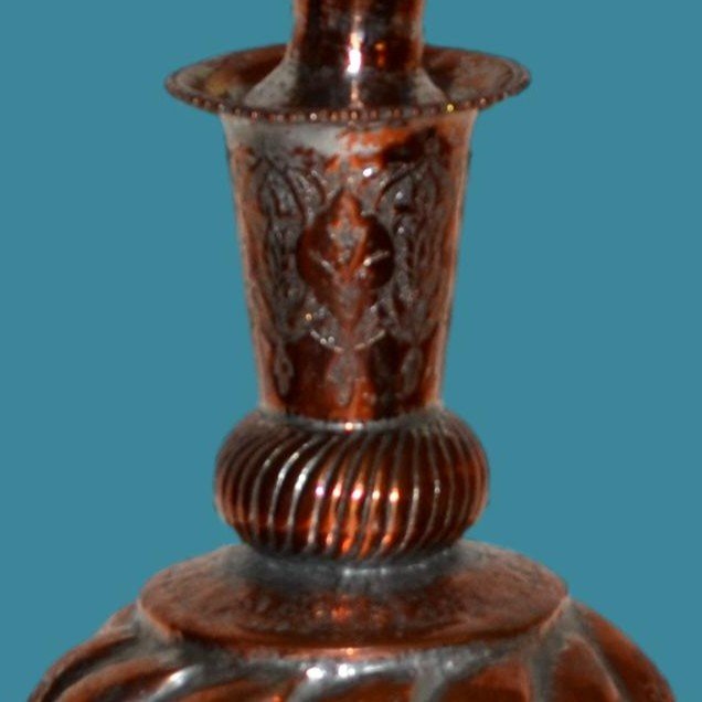 Flacon persan ancien, à eau de rose, décor floral gravé au burin sur cuivre, 1900, Kadjar-photo-3