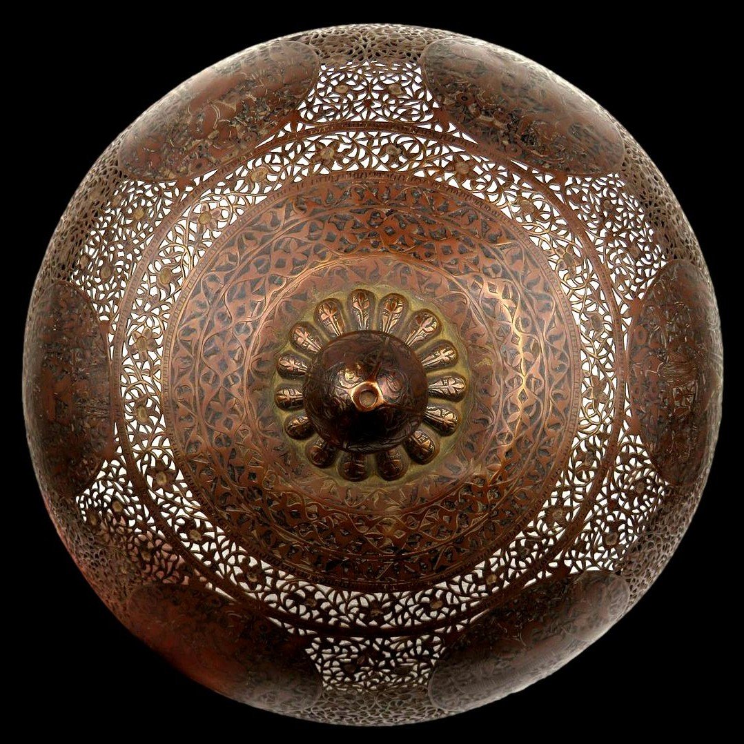 Museum, Kadjar Perfume Burner, H 56 Cm, Chiseled And Openwork Brass, Persia, Iran, Mid-19th C-photo-2