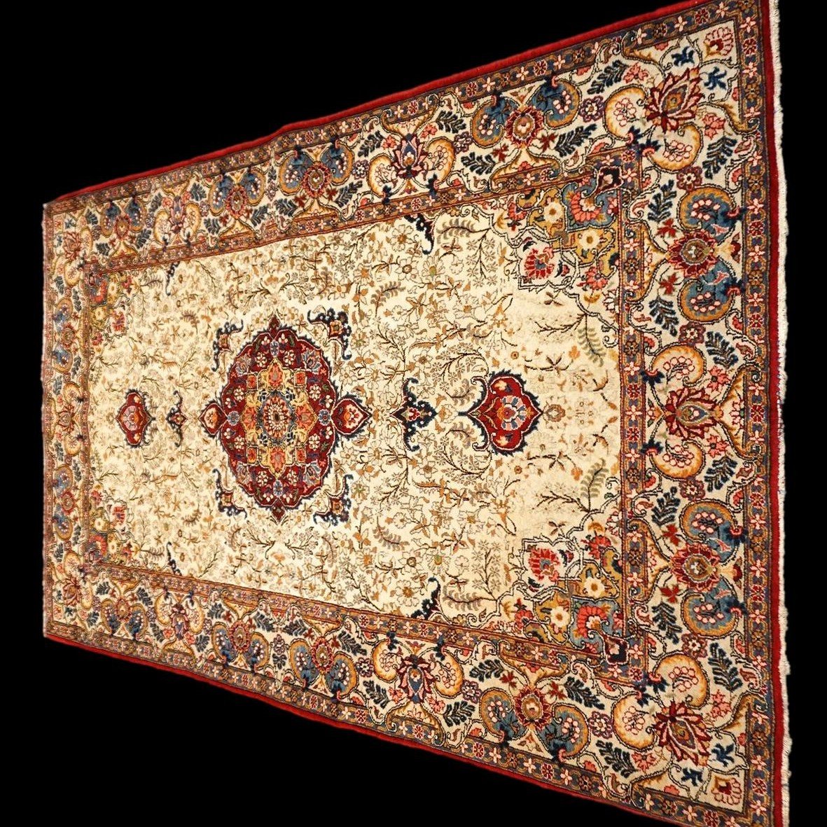 Kashan Rug, 135 X 213 Cm, Hand-knotted Wool In Iran Circa 1960, Rare Design, In Very Good Condition-photo-4