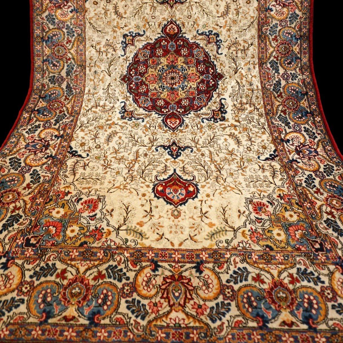 Kashan Rug, 135 X 213 Cm, Hand-knotted Wool In Iran Circa 1960, Rare Design, In Very Good Condition-photo-3