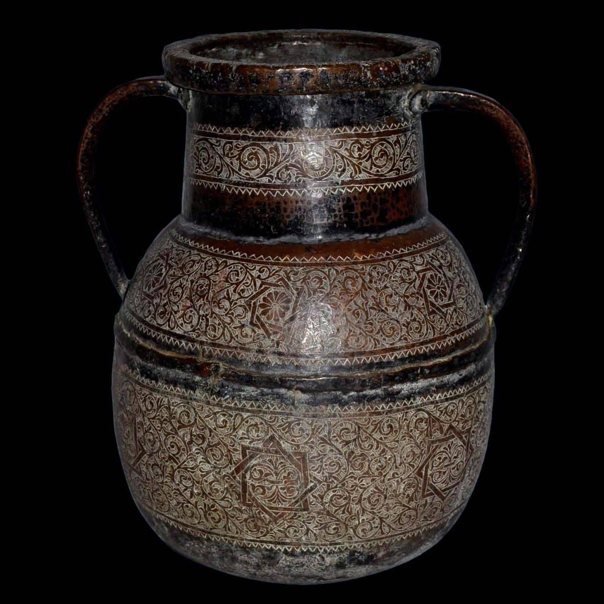 Important Persian Vase With Two Handles, Bronze And Chiseled Copper, From The 19th Century, In Very Good Condition