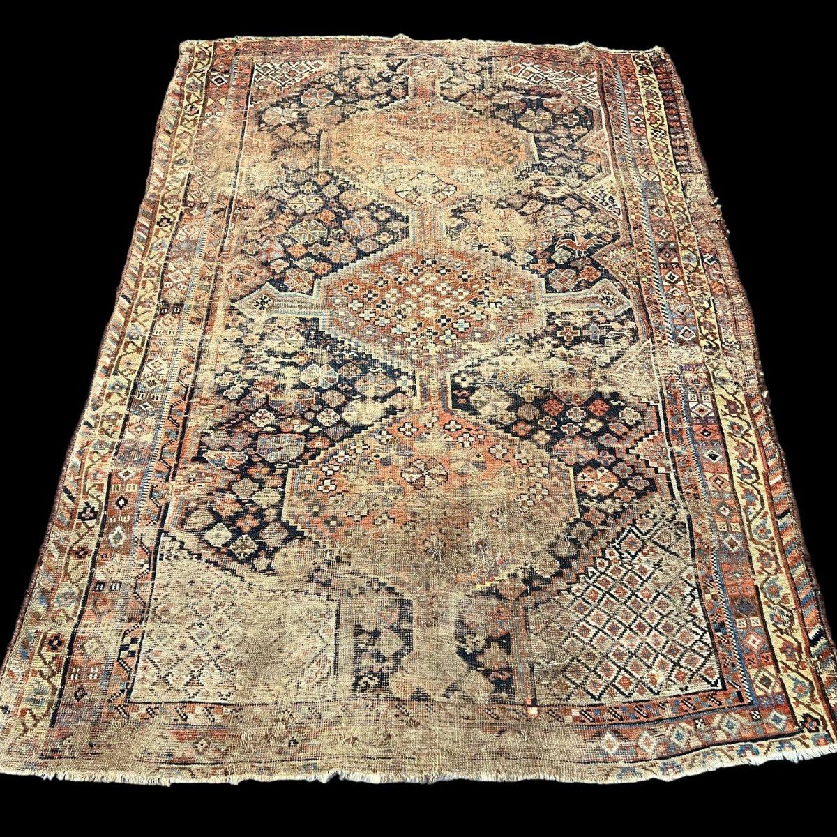 Tapis Gashghaï ancien, 152 x 213 cm, laine nouée main en Perse au XIXème siècle, rare patine-photo-2