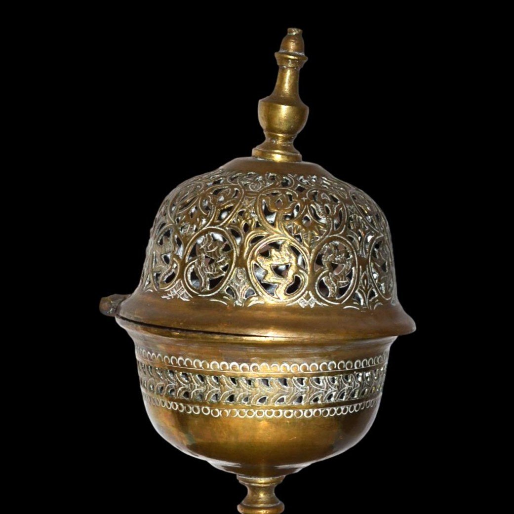 Ottoman Table Perfume Burner In Openwork And Chiseled Brass, Late 19th Century, Early 20th Century-photo-1