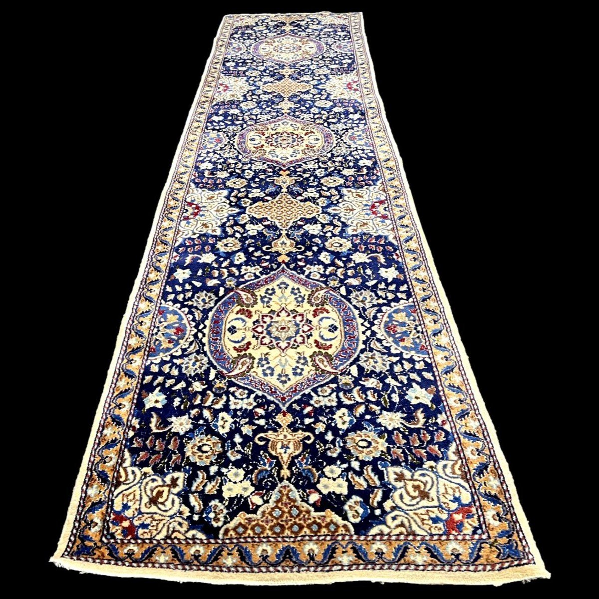 Tapis-galerie Na'in , 93 x 400 cm, laine & soie nouées main en Iran vers 1970, en très bel état-photo-8