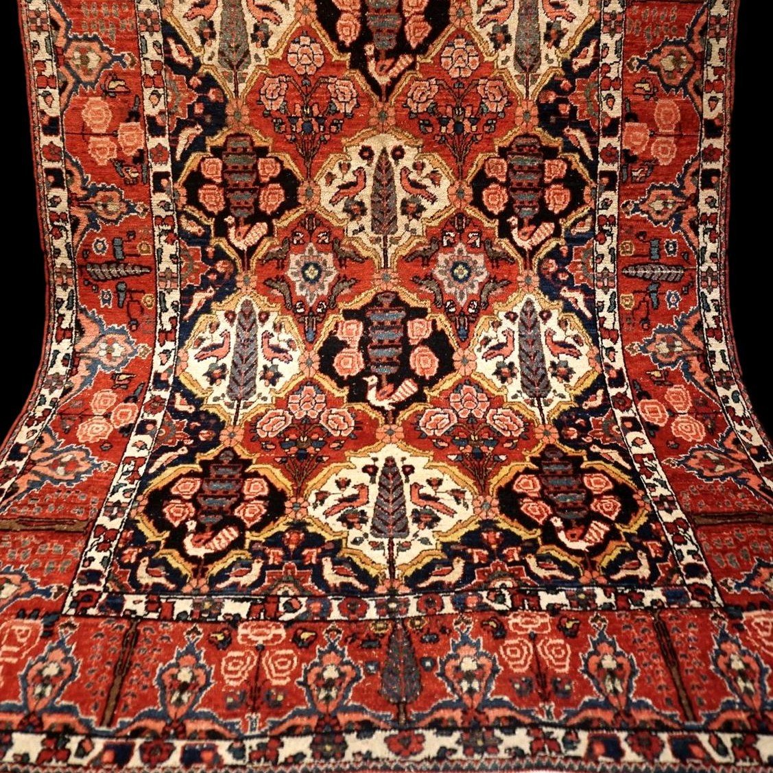 Tapis Bakhtiar ancien, 140 x 215 cm, beau persan en  laine nouée main en Iran  vers 1930-1950 -photo-2
