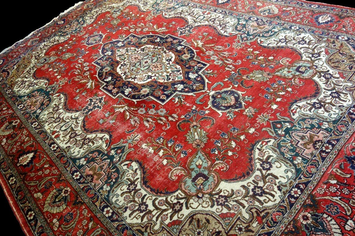 Tapis Tabriz, 284 cm  x 398 cm, laine kork nouée main en Iran vers 1960, en bel état d'usage-photo-5