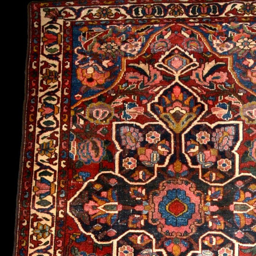 Tapis Bakhtiar ancien, 133 x 198 cm, laine nouée main en Perse, Iran, début du XXème, 1900-1920-photo-3