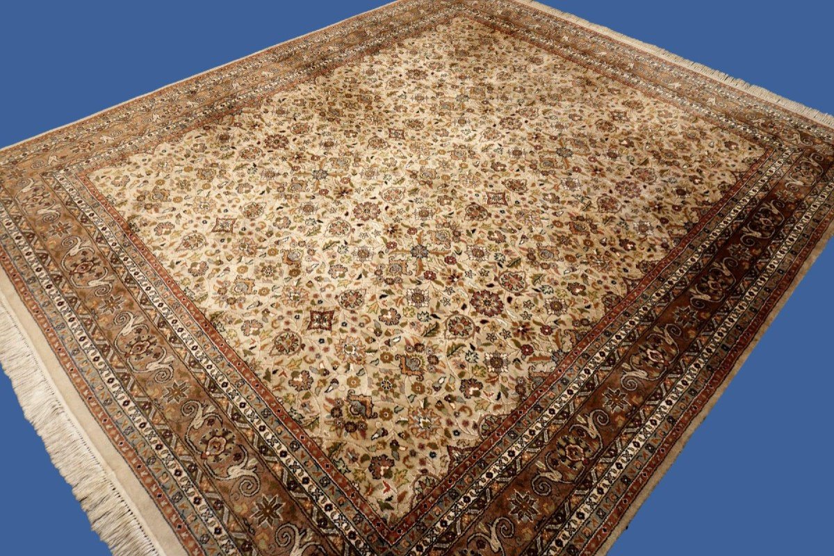 Tapis Tabriz, 255 x 305 cm, laine nouée main, décor fin et élégant, vers 1980, très bon état-photo-2