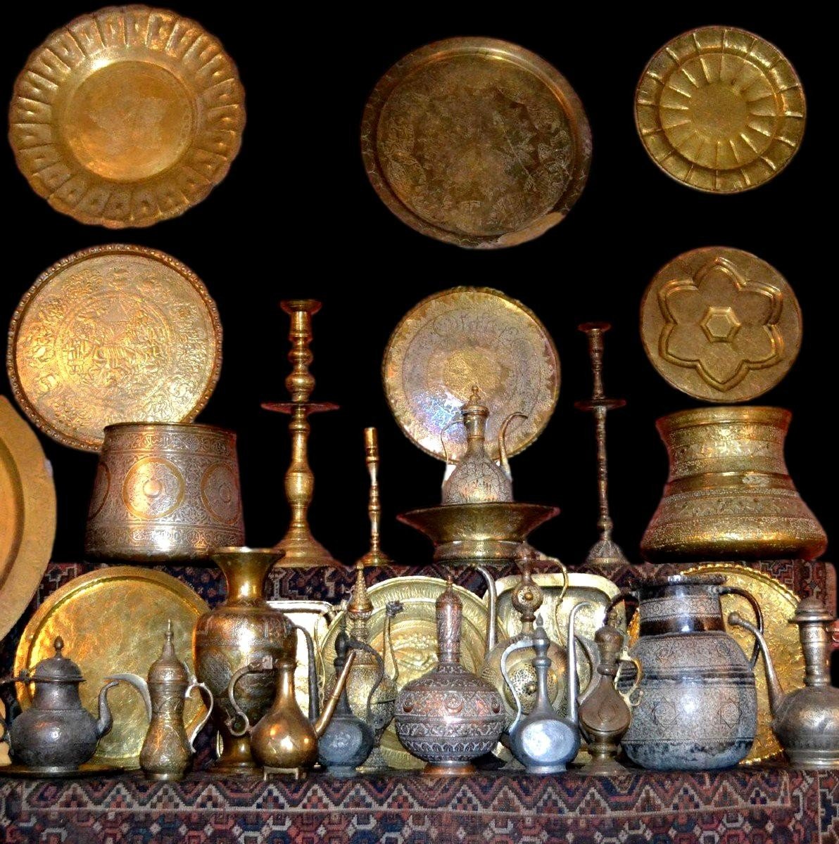 Chamdân Torch, Kadjar Art, Rare Candlestick In Chiseled & Openwork Brass, Iran, Persia, 19th Century-photo-7