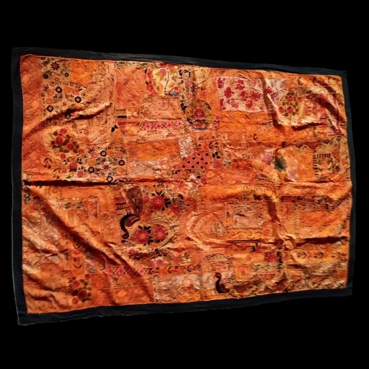 Broderie miroir ou Sheesha ancien, 170 x 238 cm, Gujarat, Inde , 1980, très bon état-photo-3