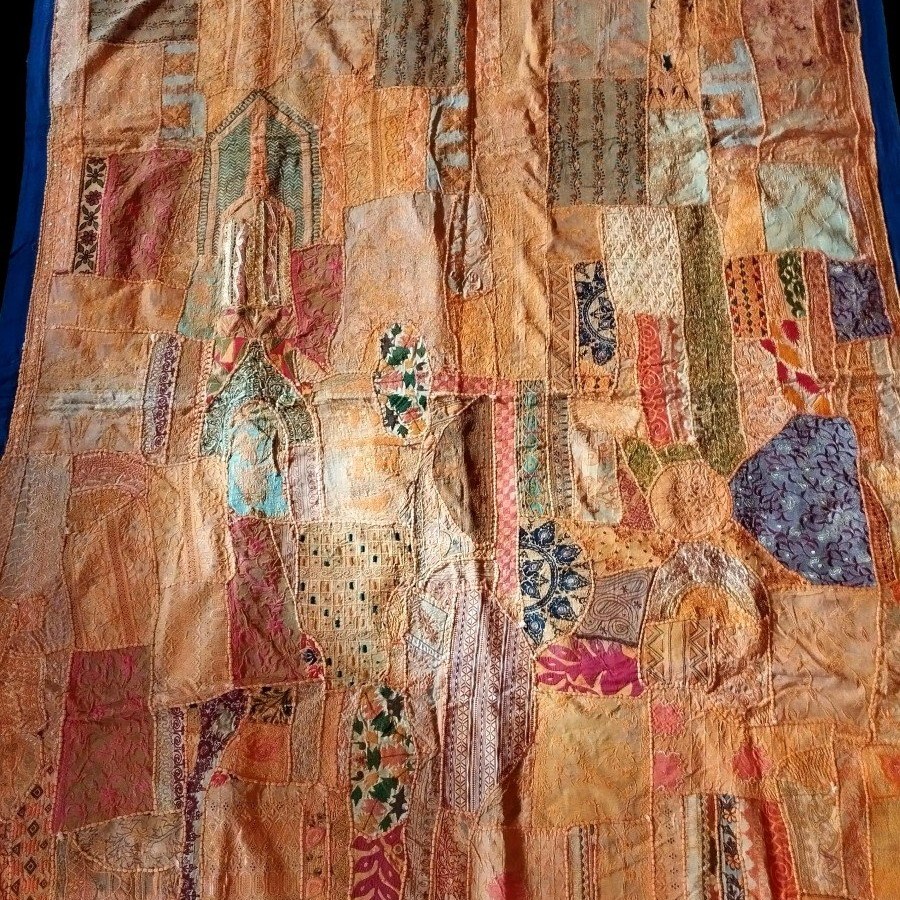 Antique Mirror Embroidery Or Sheesha, 198 X 241 Cm, Gujarat, India, 1980, Very Good Condition